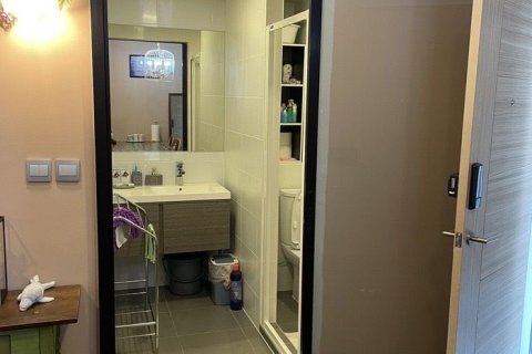 Condo in Min Buri, Bangkok, Thailand, 2 bedrooms № 154823 - photo 24