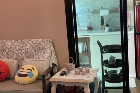 Condo in Min Buri, Bangkok, Thailand, 2 bedrooms № 154823 - photo 9