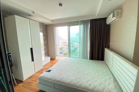 Studio in the Condo in Chatuchak, Bangkok, Thailand  № 167381