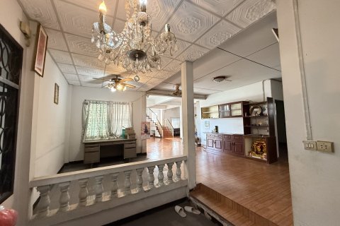 Дом в Чиангмае, Таиланд с 5 спальнями  № 156242 - фото 4