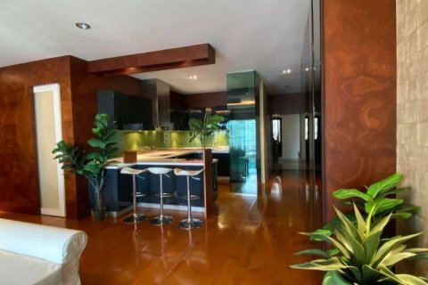 Studio dans le Condo à Sathon, Bangkok, Thaïlande  № 156244 - photo 2