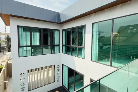 Вилла в Паттайе, Таиланд с 3 спальнями  № 172196 - фото 4