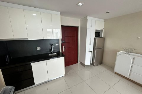 Студия в кондо в Паттайе, Таиланд № 172192 - фото 2