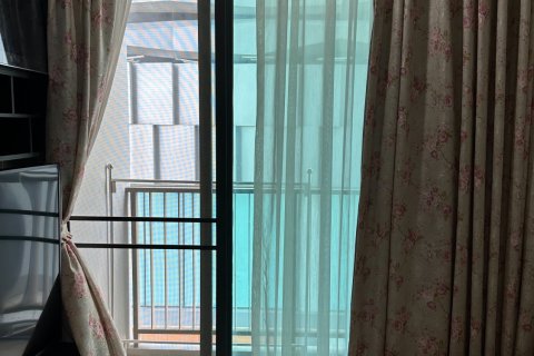 Studio dans le Condo à Khlong Toei, Bangkok, Thaïlande  № 172195 - photo 13