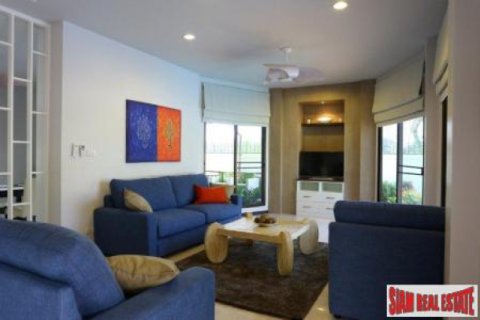 Villa in Chonburi, Thailand 4 bedrooms № 202540 - photo 1