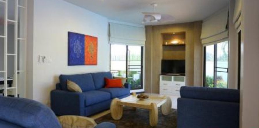Villa in Chonburi, Thailand 4 bedrooms № 202540