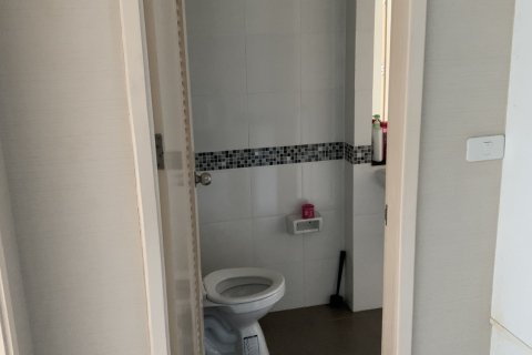 Condo à Bang Na, Bangkok, Thaïlande, 2 chambres  № 158040 - photo 17