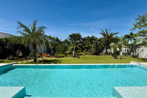 Villa in Hua Hin, Thailand 3 bedrooms № 169799 - photo 22