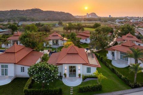 Villa in Hua Hin, Thailand 2 Schlafzimmer № 169800 - Foto 19