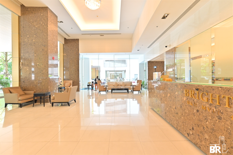 Condo in Bangkok, Thailand, 3 bedrooms № 190015 - photo 8