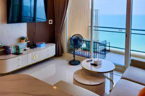 Condominio de 2 dormitorios en Jomtien Beach, Pattaya, Tailandia № 211130 - foto 14