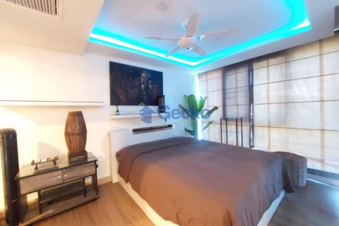 Condo in Pattaya, Thailand, 1 bedroom  № 195848 - photo 11