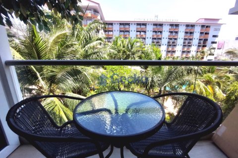 Condo in Pattaya, Thailand, 1 bedroom  № 195848 - photo 2