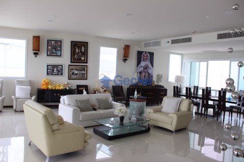 Condo à Pattaya, Thaïlande, 4 chambres № 197260 - photo 22