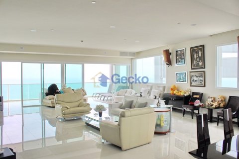 Condo à Pattaya, Thaïlande, 4 chambres № 197260 - photo 15