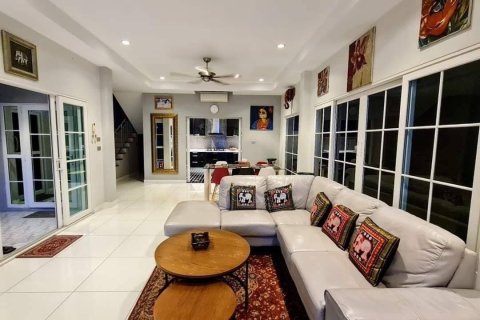 Вилла в Паттайе, Таиланд с 3 спальнями  № 148824 - фото 2