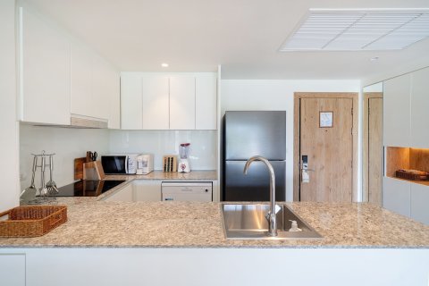 Condo in Phuket, Thailand, 2 bedrooms  № 159071 - photo 3