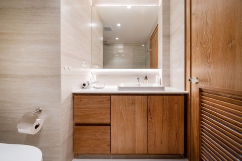 Condo in Phuket, Thailand, 2 bedrooms  № 159071 - photo 2