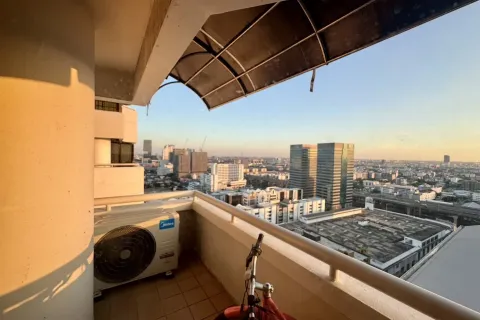 Condo in Bang Na, Bangkok, Thailand, 2 bedrooms  № 160542 - photo 8