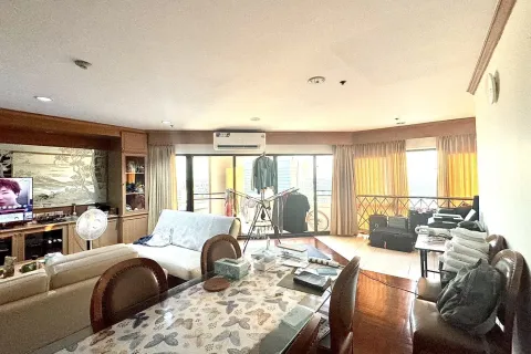 Condo in Bang Na, Bangkok, Thailand, 2 bedrooms  № 160542