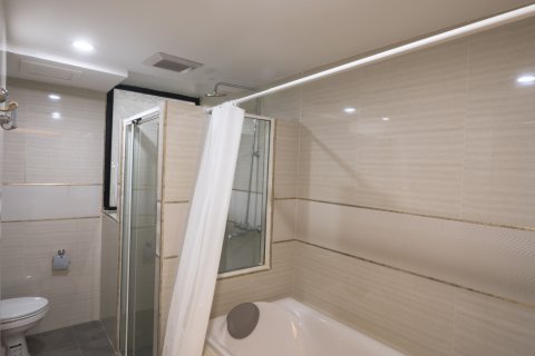 Condo in Khlong Toei, Bangkok, Thailand, 3 bedrooms  № 160541 - photo 13