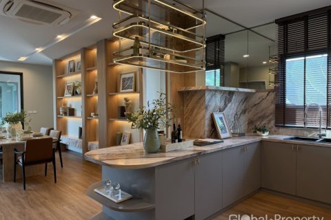 Дом в Паттайе, Таиланд с 4 спальнями № 163952 - фото 14