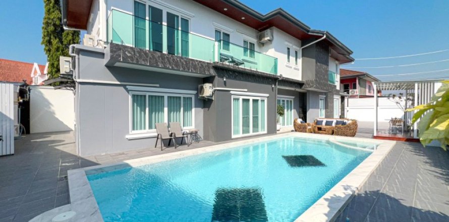 Дом в Паттайе, Таиланд с 4 спальнями № 163948