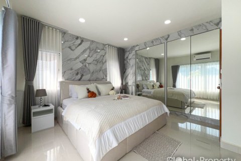 Дом в Паттайе, Таиланд с 4 спальнями № 163948 - фото 14