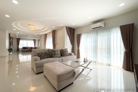 Дом в Паттайе, Таиланд с 4 спальнями № 163948 - фото 22