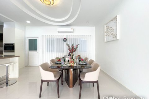 Дом в Паттайе, Таиланд с 4 спальнями № 163948 - фото 29