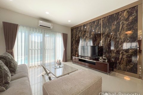 Дом в Паттайе, Таиланд с 4 спальнями № 163948 - фото 18