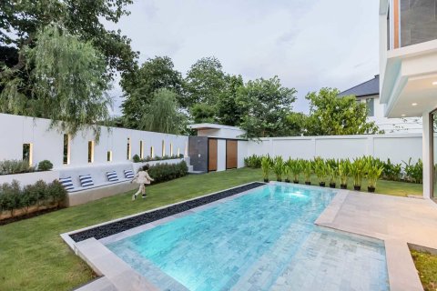 Villa in Chiang Mai, Thailand 5 bedrooms № 198758 - photo 11