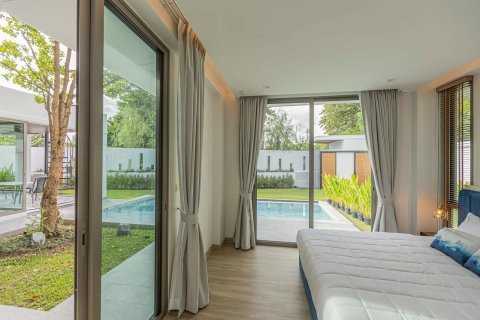 Villa in Chiang Mai, Thailand 5 bedrooms № 198758 - photo 14
