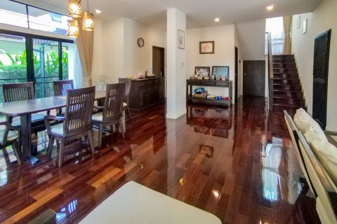House in Chiang Mai, Thailand 3 bedrooms № 198757 - photo 8