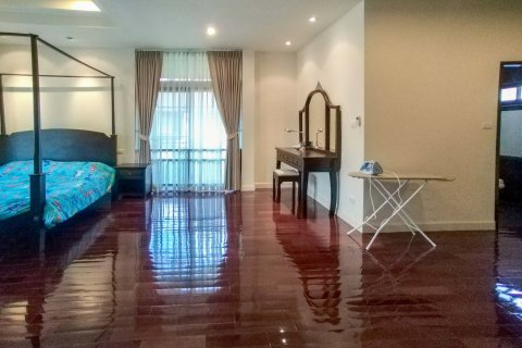 House in Chiang Mai, Thailand 3 bedrooms № 198757 - photo 21