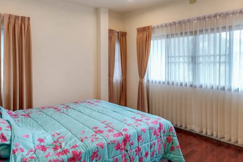House in Chiang Mai, Thailand 3 bedrooms № 198757 - photo 30