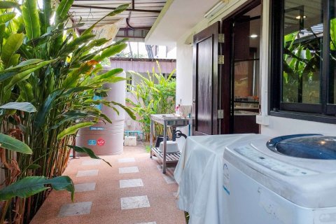 House in Chiang Mai, Thailand 3 bedrooms № 198757 - photo 15