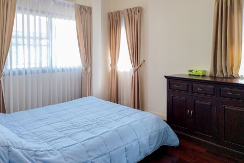 House in Chiang Mai, Thailand 3 bedrooms № 198757 - photo 28