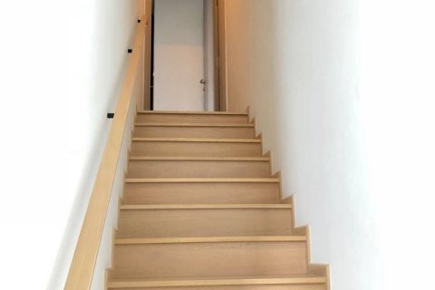 Дуплекс в Ваттхане, Бангкок, Таиланд с 2 спальнями  № 169517 - фото 10