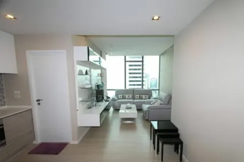 Студия в кондо в Ваттхане, Бангкок, Таиланд № 149168 - фото 2