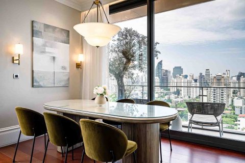 Condo in Watthana, Bangkok, Thailand, 3 bedrooms  № 149167 - photo 13