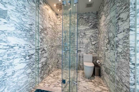 Condo in Watthana, Bangkok, Thailand, 3 bedrooms  № 149167 - photo 6