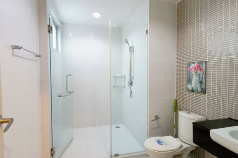 Condo à Hua Hin, Thaïlande, 2 chambres № 154480 - photo 11