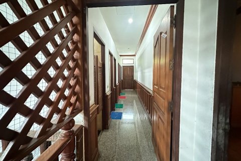 Maison à Pak Kret, Thaïlande 10 chambres № 171041 - photo 14