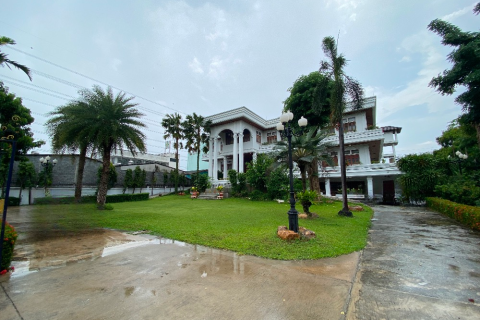 Maison à Pak Kret, Thaïlande 10 chambres № 171041 - photo 5