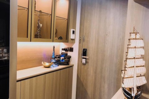 Studio dans le Condo à Pathum Wan, Bangkok, Thaïlande  № 171040 - photo 7