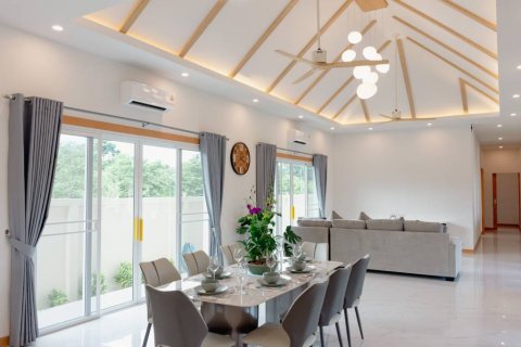 Вилла в Хуа Хине, Таиланд с 3 спальнями № 144263 - фото 6