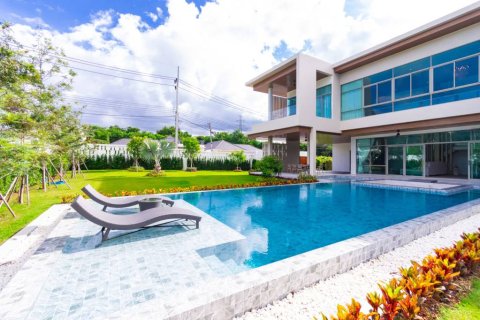 Вилла в Хуа Хине, Таиланд с 4 спальнями  № 144262 - фото 3