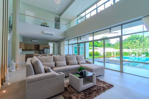 Вилла в Хуа Хине, Таиланд с 4 спальнями  № 144262 - фото 6