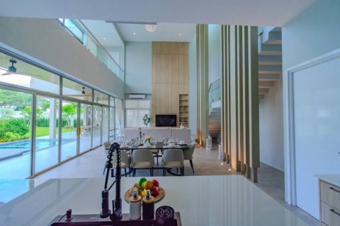 Вилла в Хуа Хине, Таиланд с 4 спальнями  № 144262 - фото 7